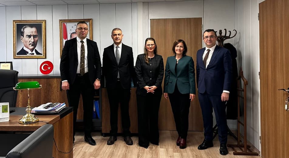 <h1>HUD Başkanı Sn. Birgül DİKMEN ve Yönetim Kurulu Üyelerinin ziyaretleri</h1>